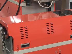 双阶子母造粒机-红色