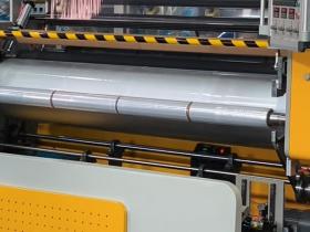 HT-2000型缠绕膜机