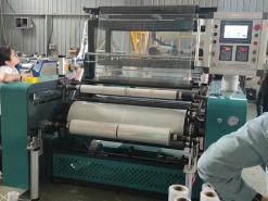 HT-1000型缠绕膜机