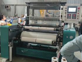 HT-1000型缠绕膜机